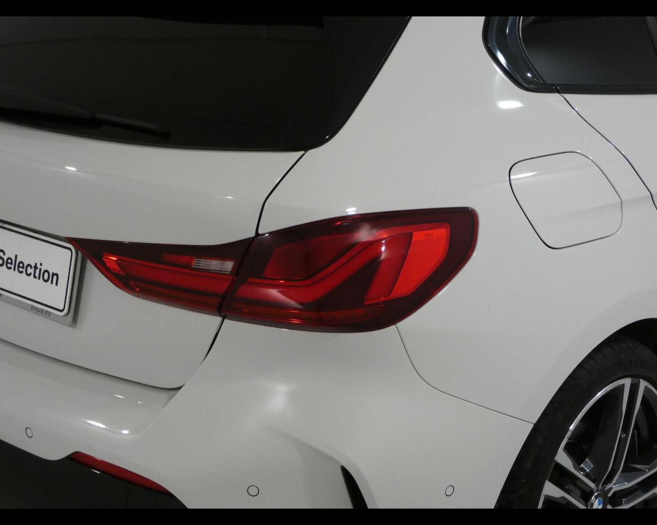 BMW Serie 1 (F40) - 118d 5p. Msport