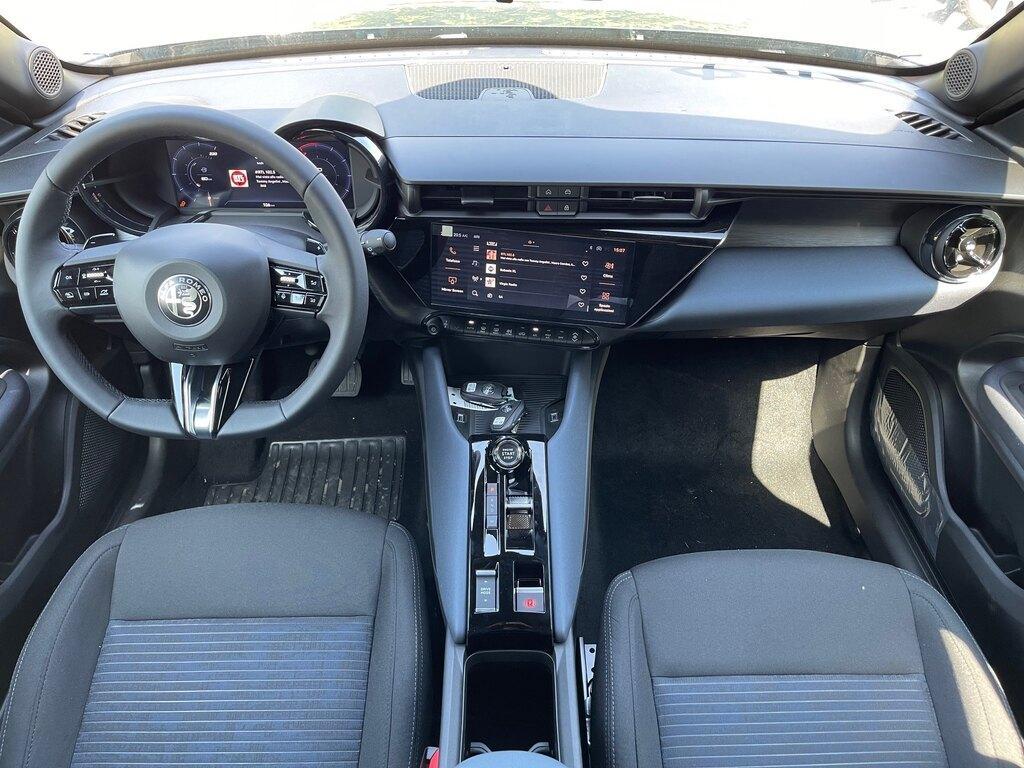 Alfa Romeo Junior 1.2 ibrida 136cv edct6