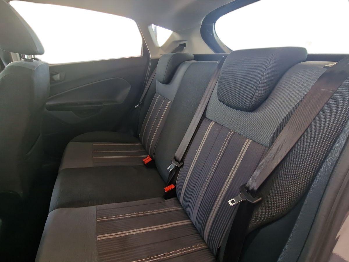FORD FIESTA 1.2 PLUS