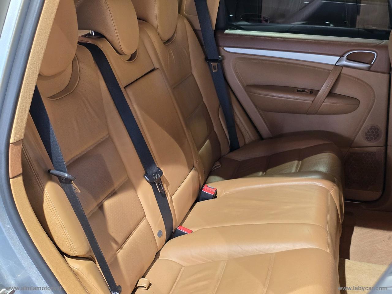 PORSCHE Cayenne S
