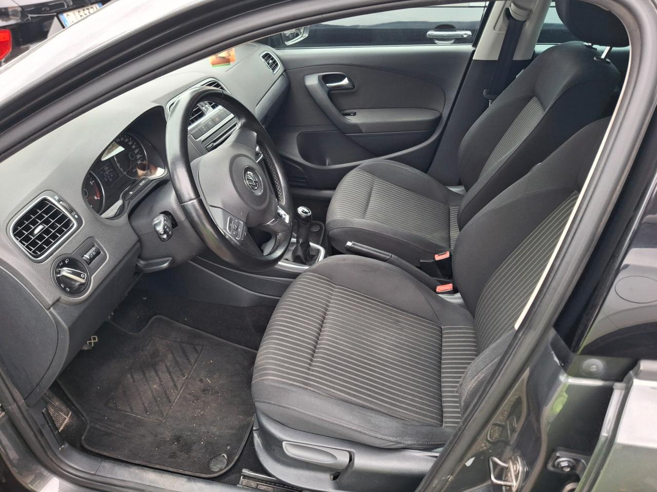 Volkswagen Polo 1.6 TDI Highline 2012