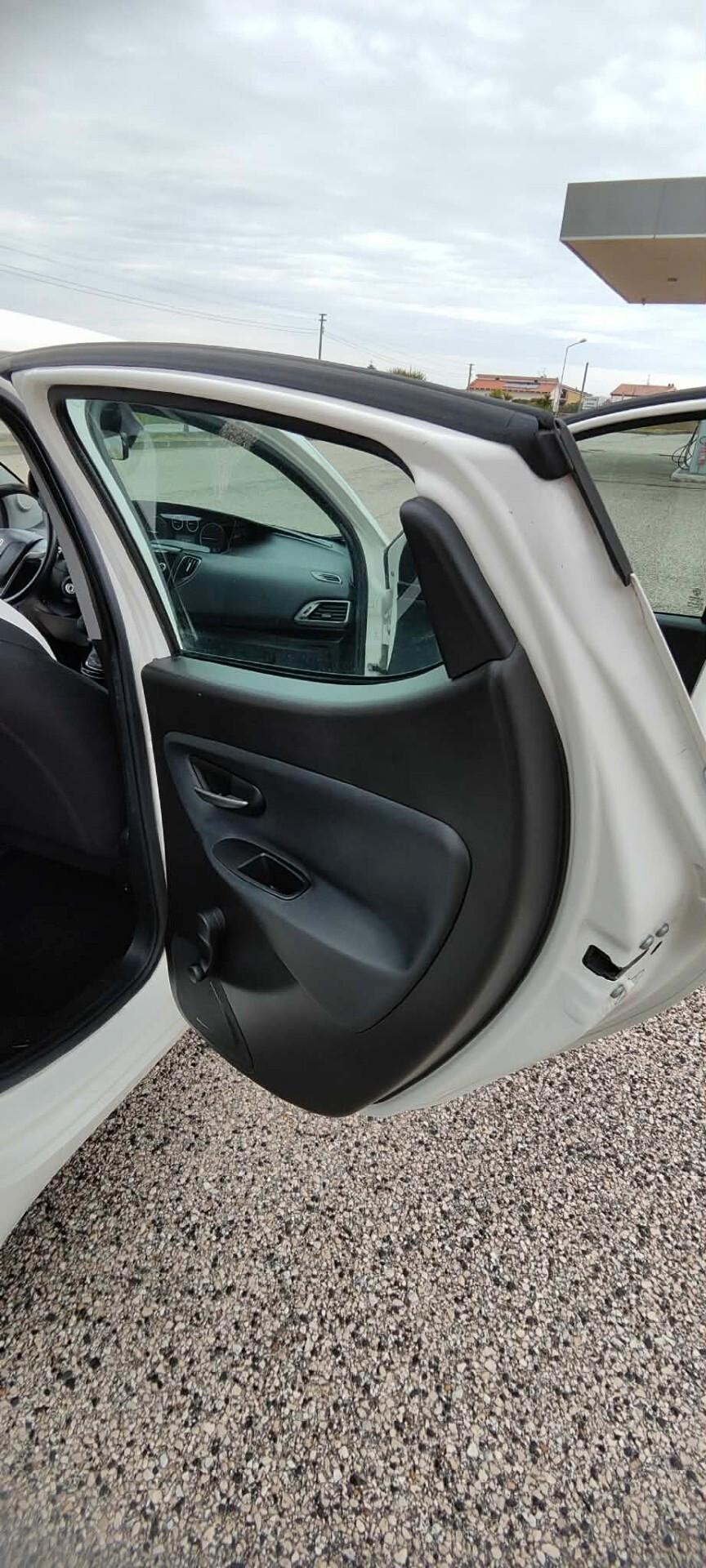 Lancia Ypsilon 0.9 TwinAir 85 CV 5 porte Metano Ecochic Gold