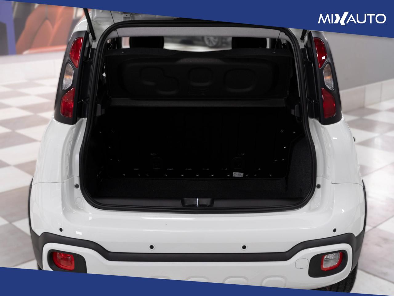 Fiat Panda Pandina Cross 1.0 Firefly Hybrid S&S 70CV