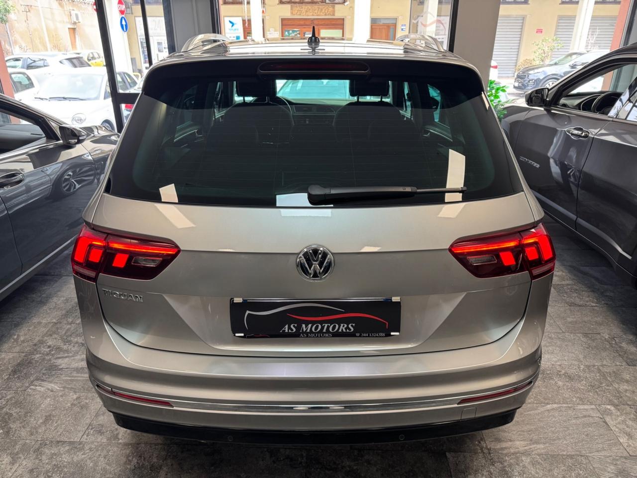 VW Tiguan 2.0 TDI 150 CV R-LINE FINANZIABILE