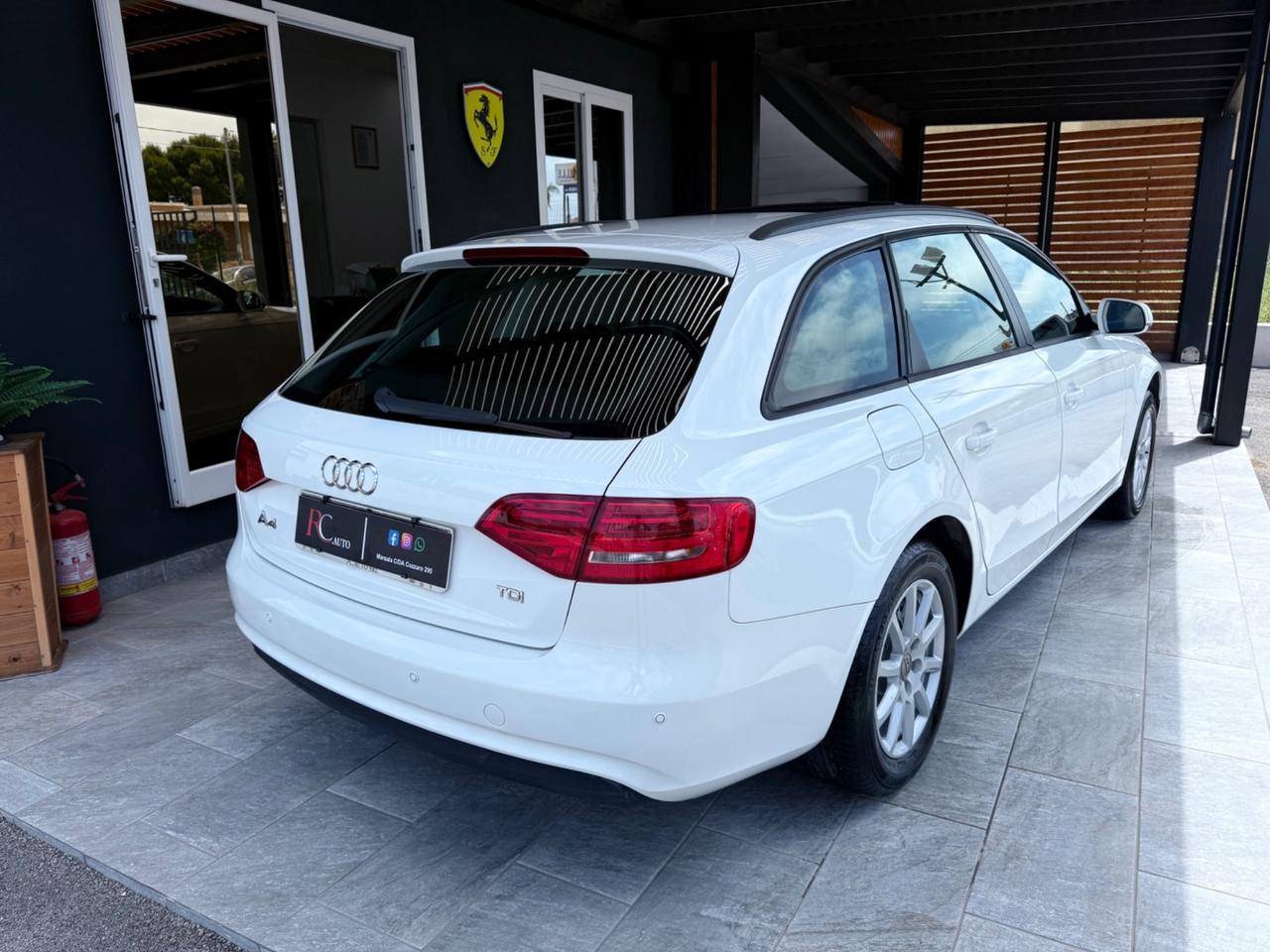 Audi A4 Avant 2.0 TDI 143CV F.AP. Tetto Apribile