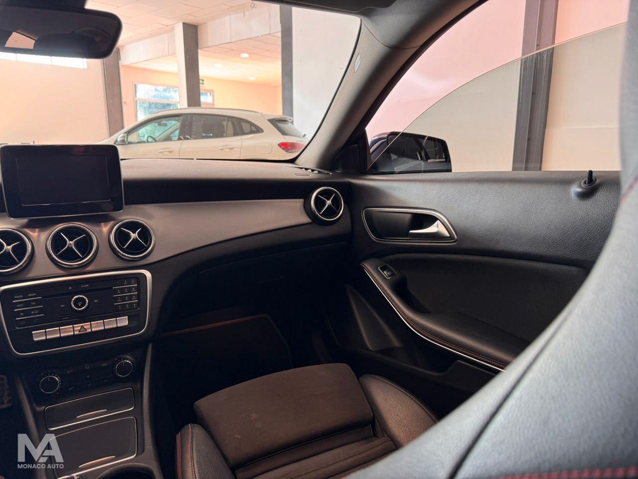 Mercedes-benz CLA 200D 135cv Automatic Premium - 2018