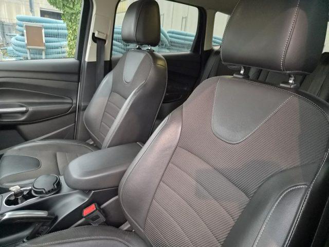 FORD Kuga 2.0 TDCI 163 CV 4WD Powershift Titanium