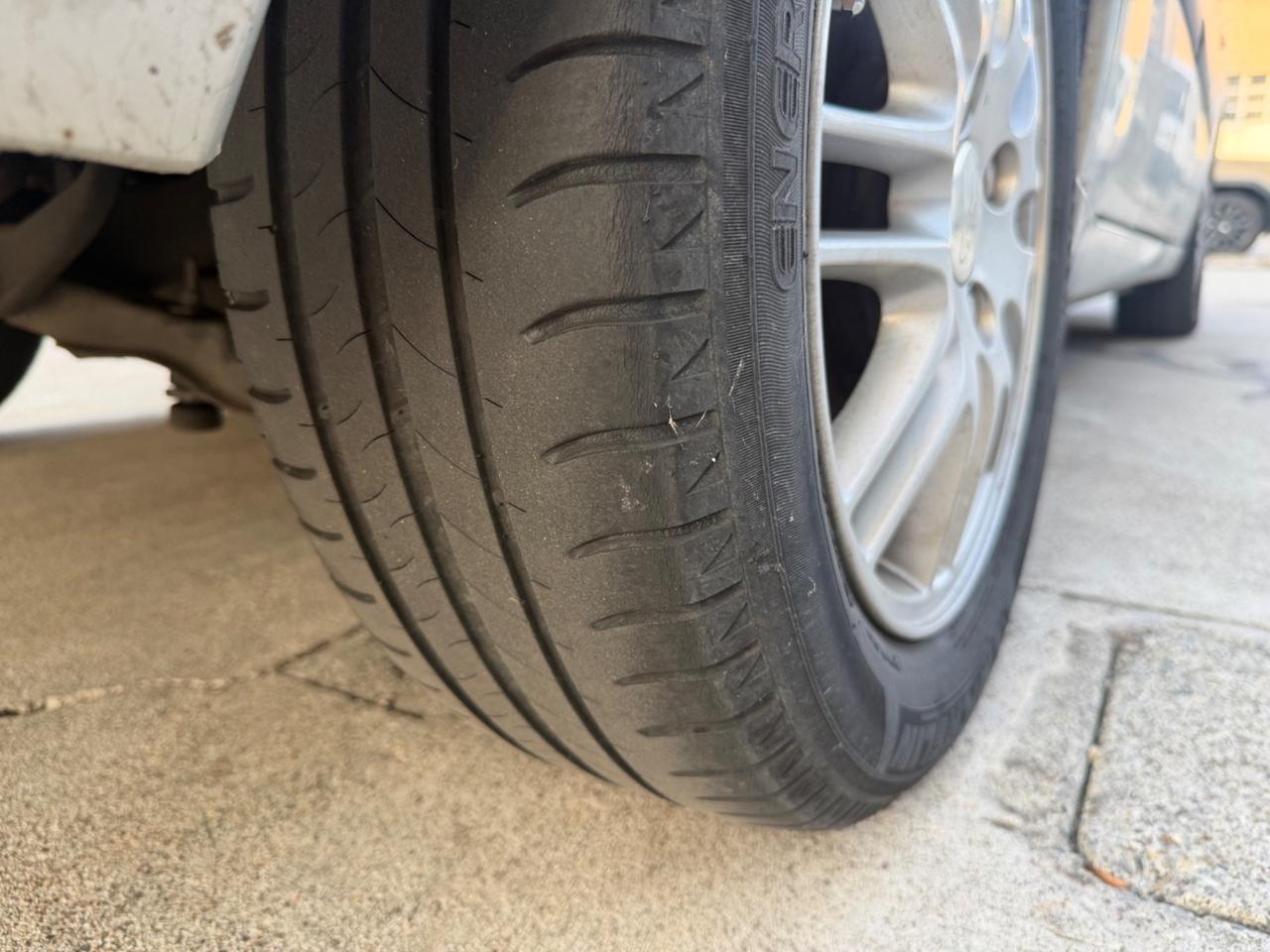 FORD FOCUS SW 1.8TDDI 90CV UNI PROP