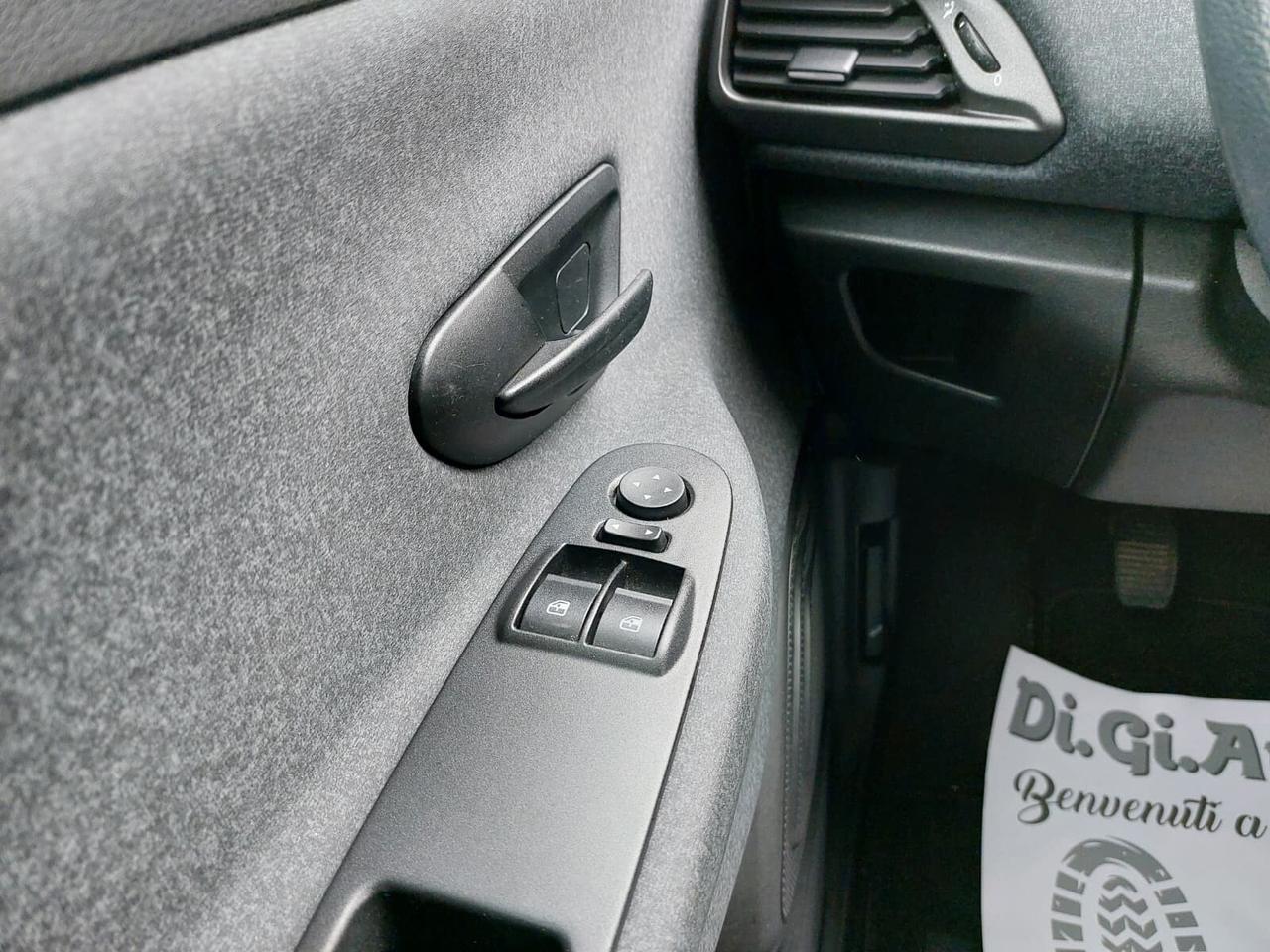 Lancia Ypsilon 5 porte Ecochic Elefantino Blu GAS