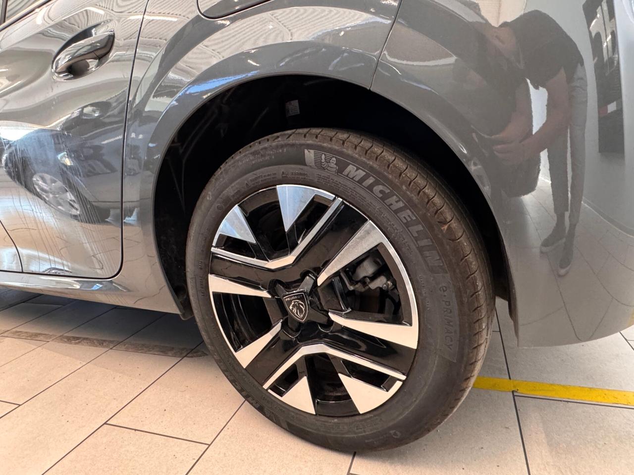 Peugeot 208 Hybrid 110 e-DCS6 Allure