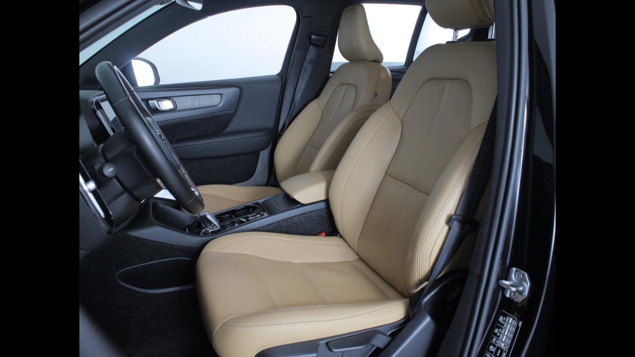 VOLVO XC40 - XC40 2.0 d3 Inscription awd geartronic my20