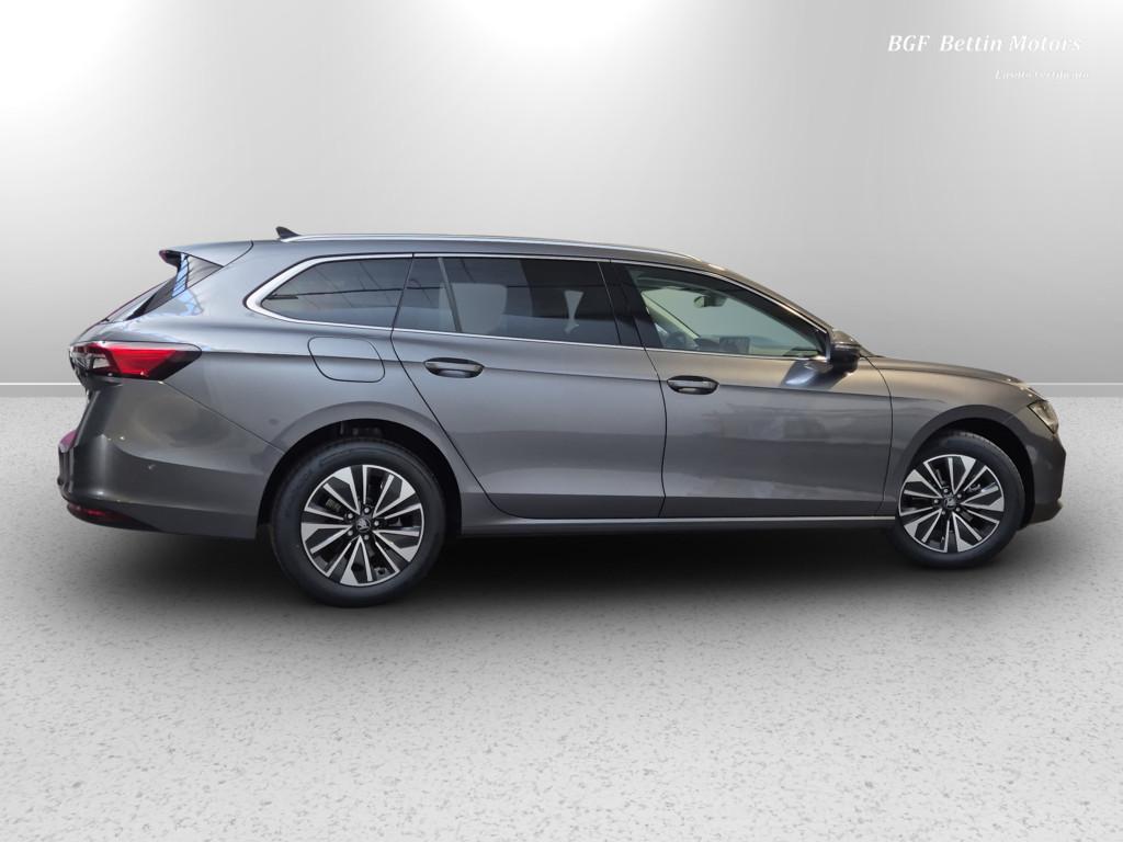 Skoda Superb Wagon 2.0 tdi Selection 150cv dsg