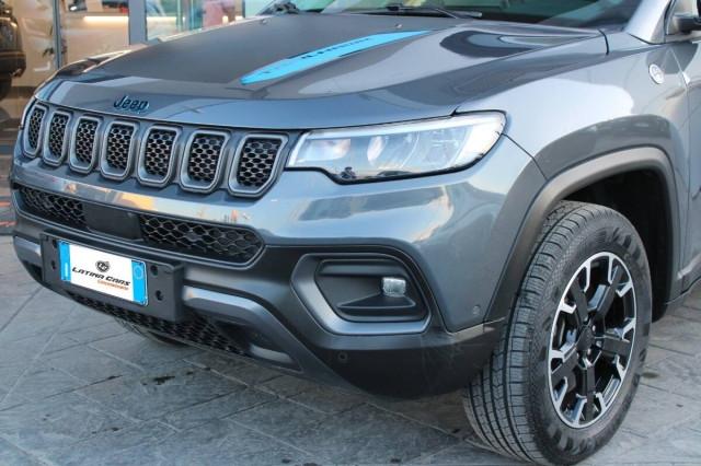 Jeep Compass 1.3 turbo t4 phev Trailhawk 4xe con CarPlay