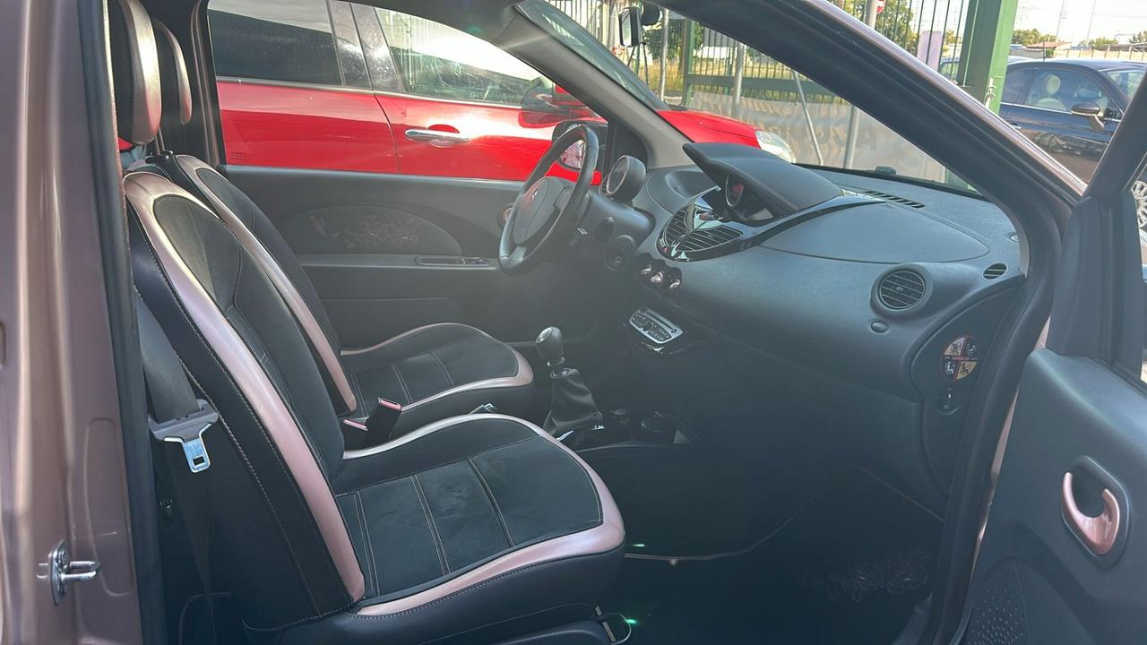 Renault Twingo 1.2 16V LEV Miss Sixty