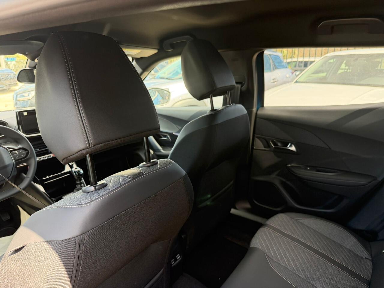 Peugeot 2008 PureTech 100 S&S Allure