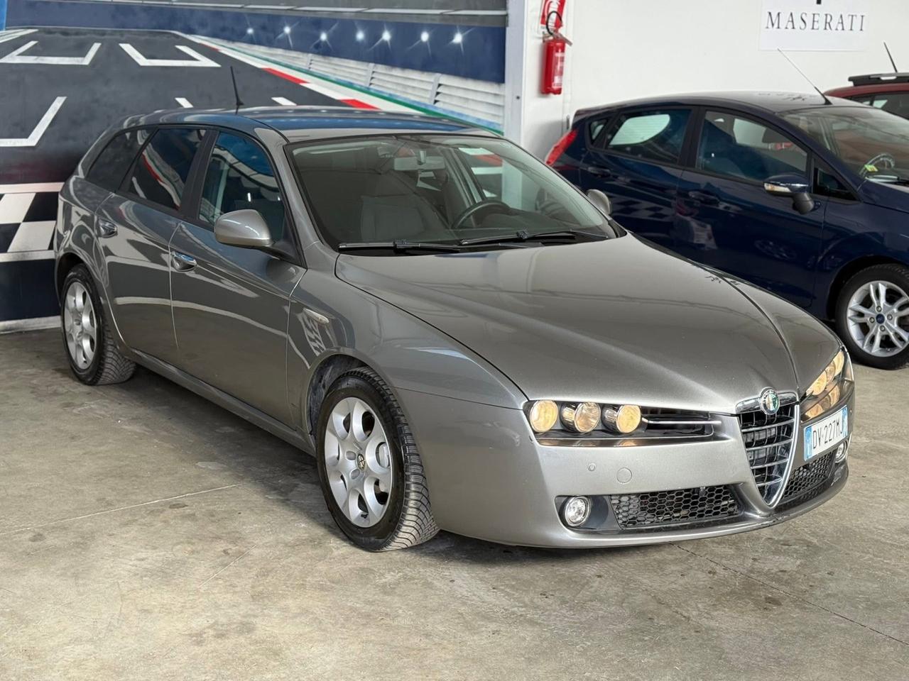 Alfa Romeo 159 1.9 JTDm 16V Sportwagon Distinctive
