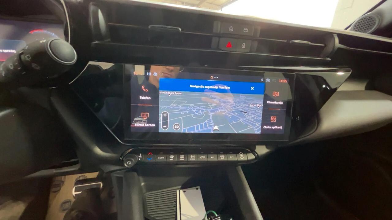 Alfa Romeo Junior Speiale 1.2 145 CV Hybrid