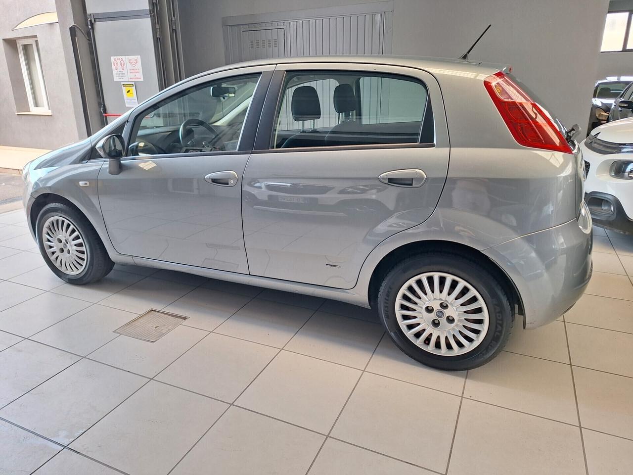 Fiat Grande Punto Grande Punto 1.4 3 porte Dynamic *PIENO OMAGGIO*