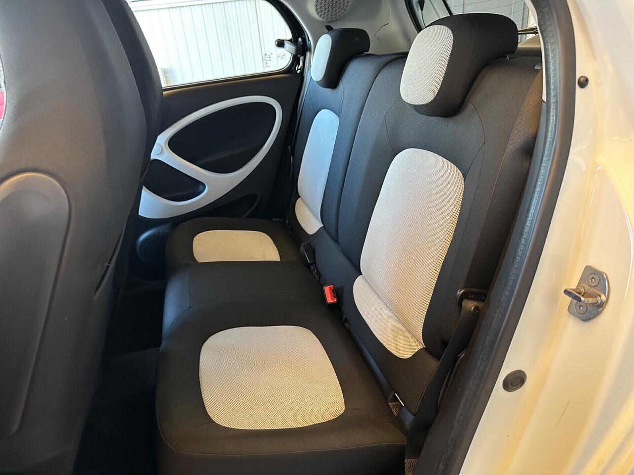 Smart ForFour Passion 1.0 Benzina 71 Cv "Led"