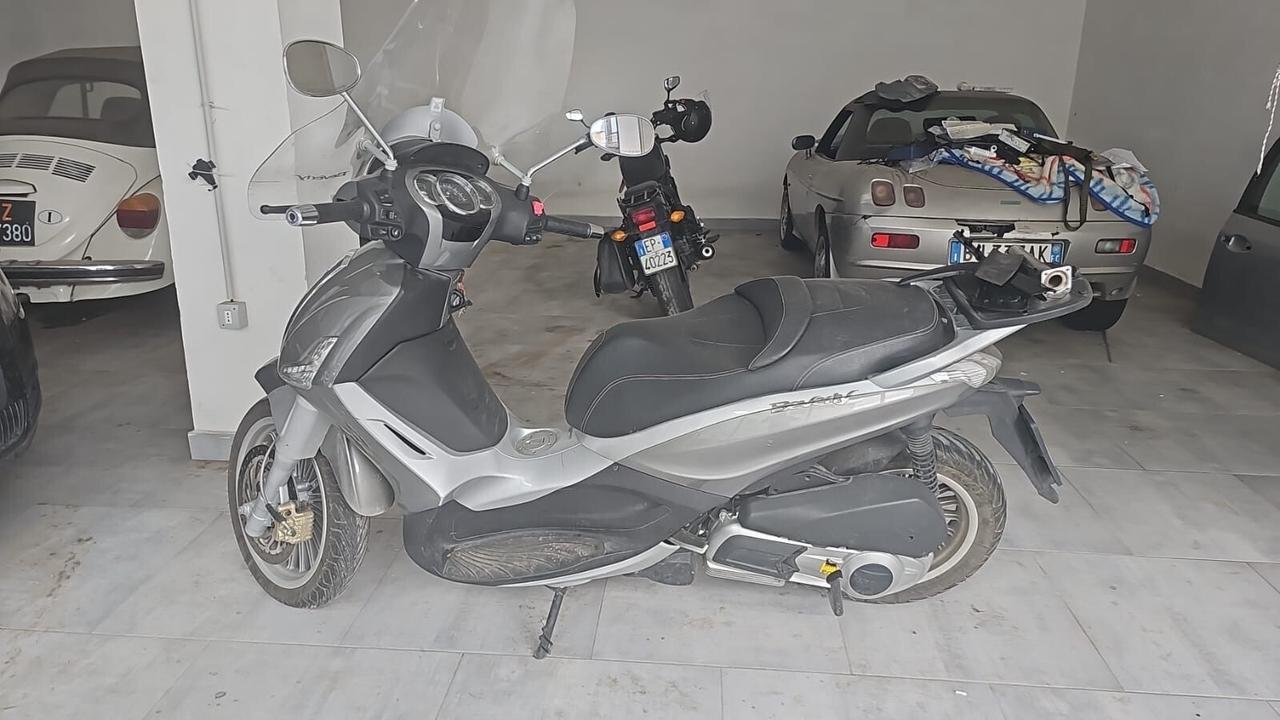 Piaggio Beverly 300