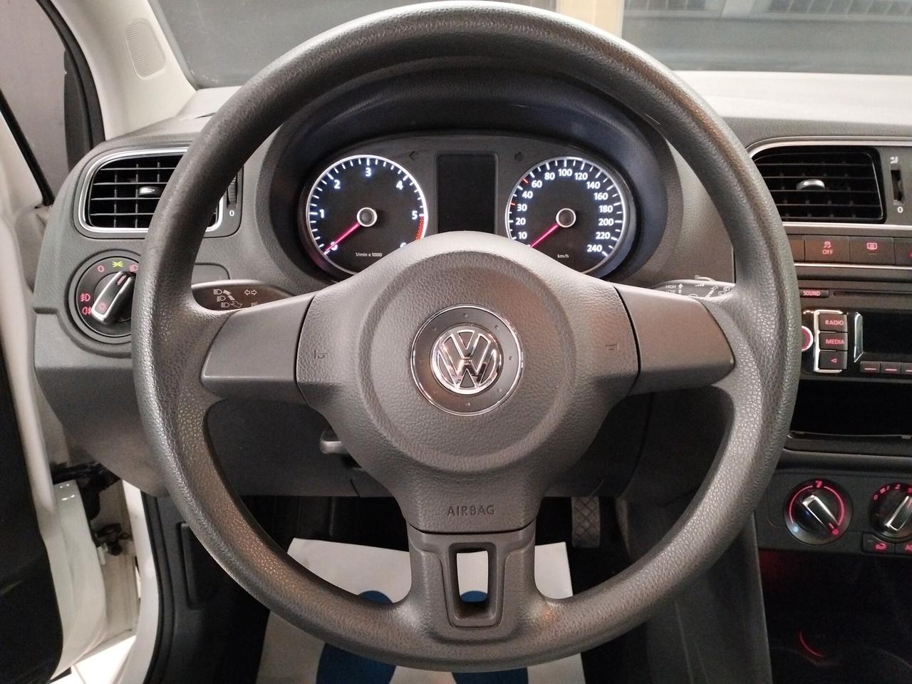 Volkswagen Polo 1.6 TDI 90CV DPF 3 porte Highline - NEOPATENTATI