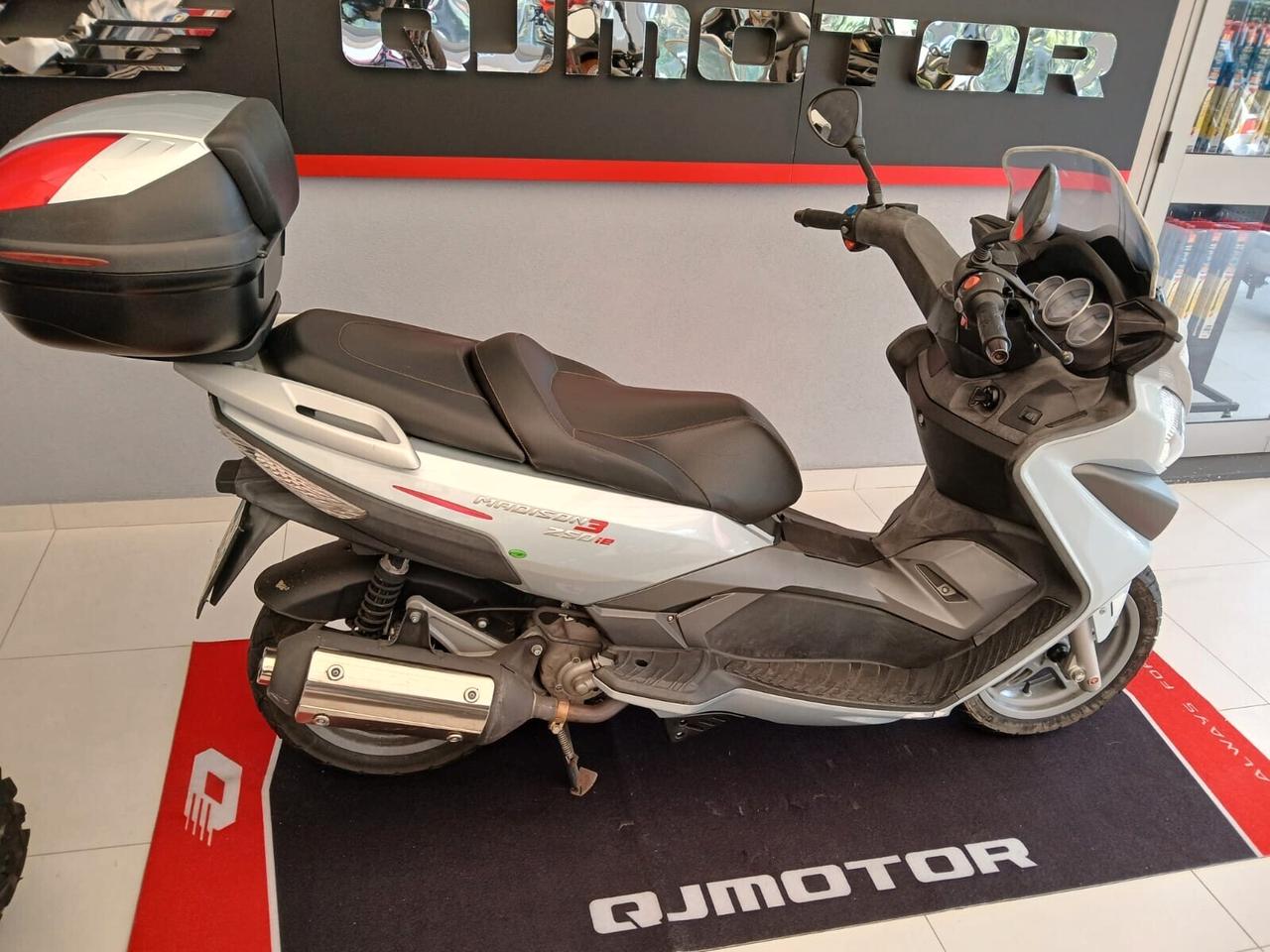 Malaguti Madison 3 250