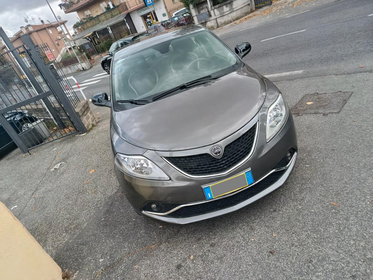 Lancia Ypsilon 1.2 69 CV 5 porte GPL Ecochic Gold