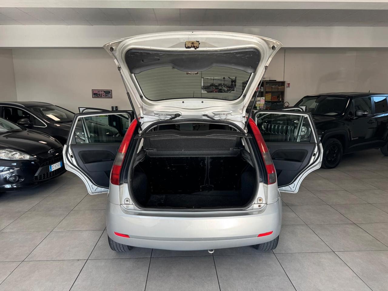 Ford Fiesta 1.4 TDCI 68CV 5 PORTE 2005