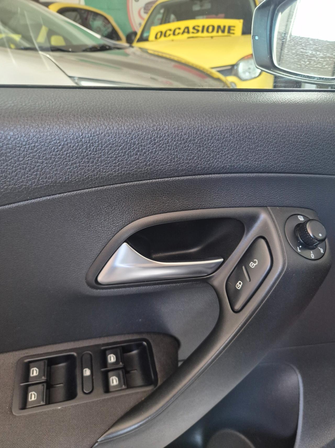 Volkswagen Polo 1.2 benzina euro 5 neo patentati