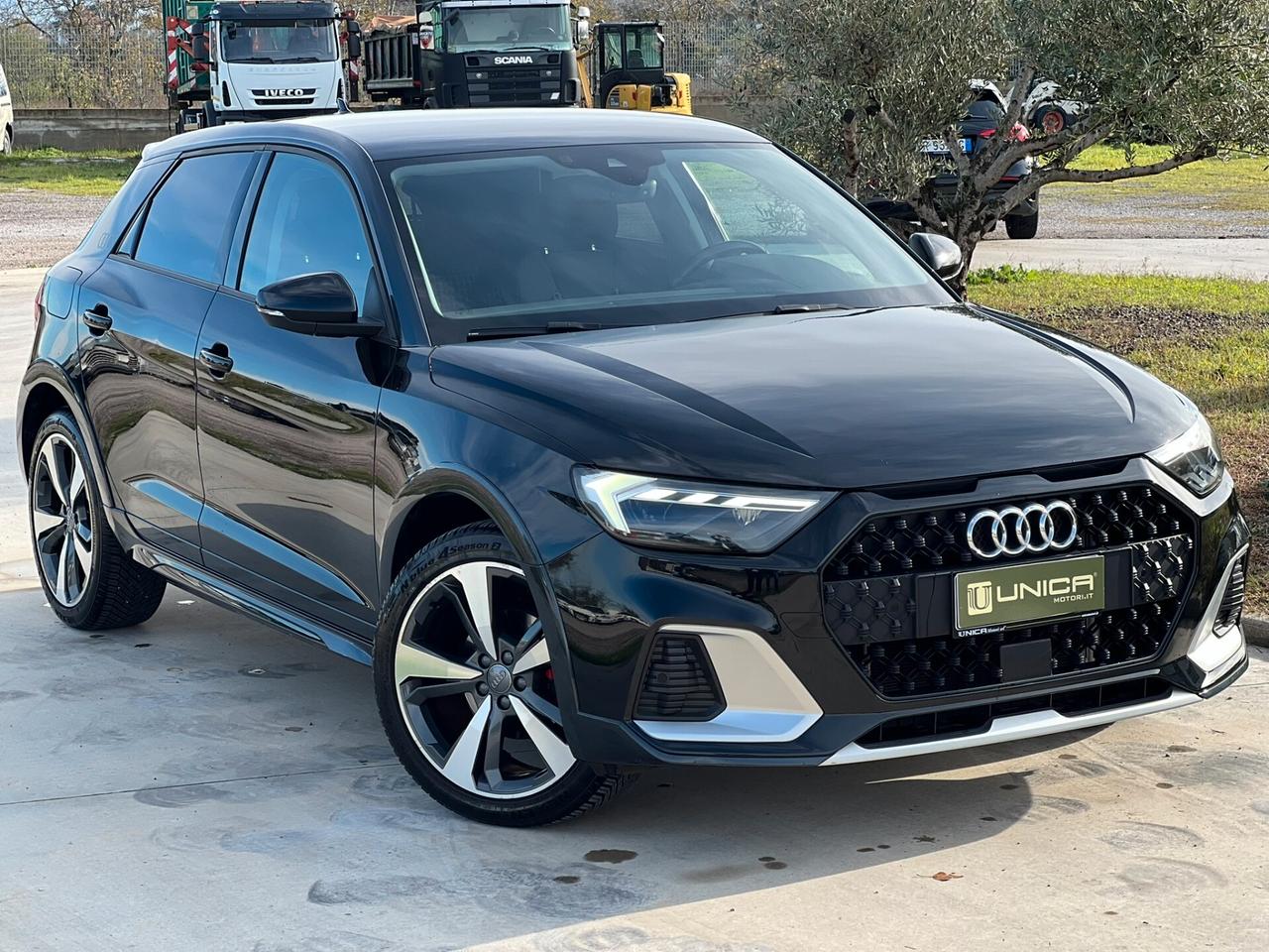 Audi A1 citycarver 30 1.0 116cv TFSI S tronic IVA ESPOSTA UNICO PROPRIETARIO