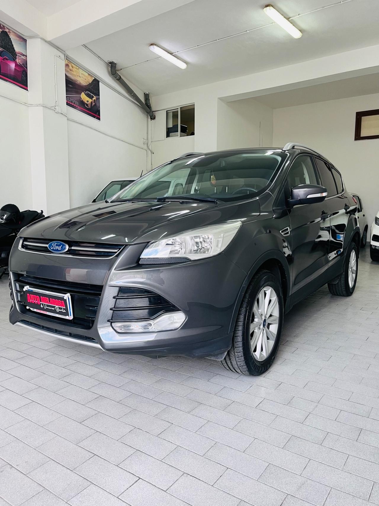 Ford Kuga 2.0 TDCI 120 CV S&S 2WD Titanium