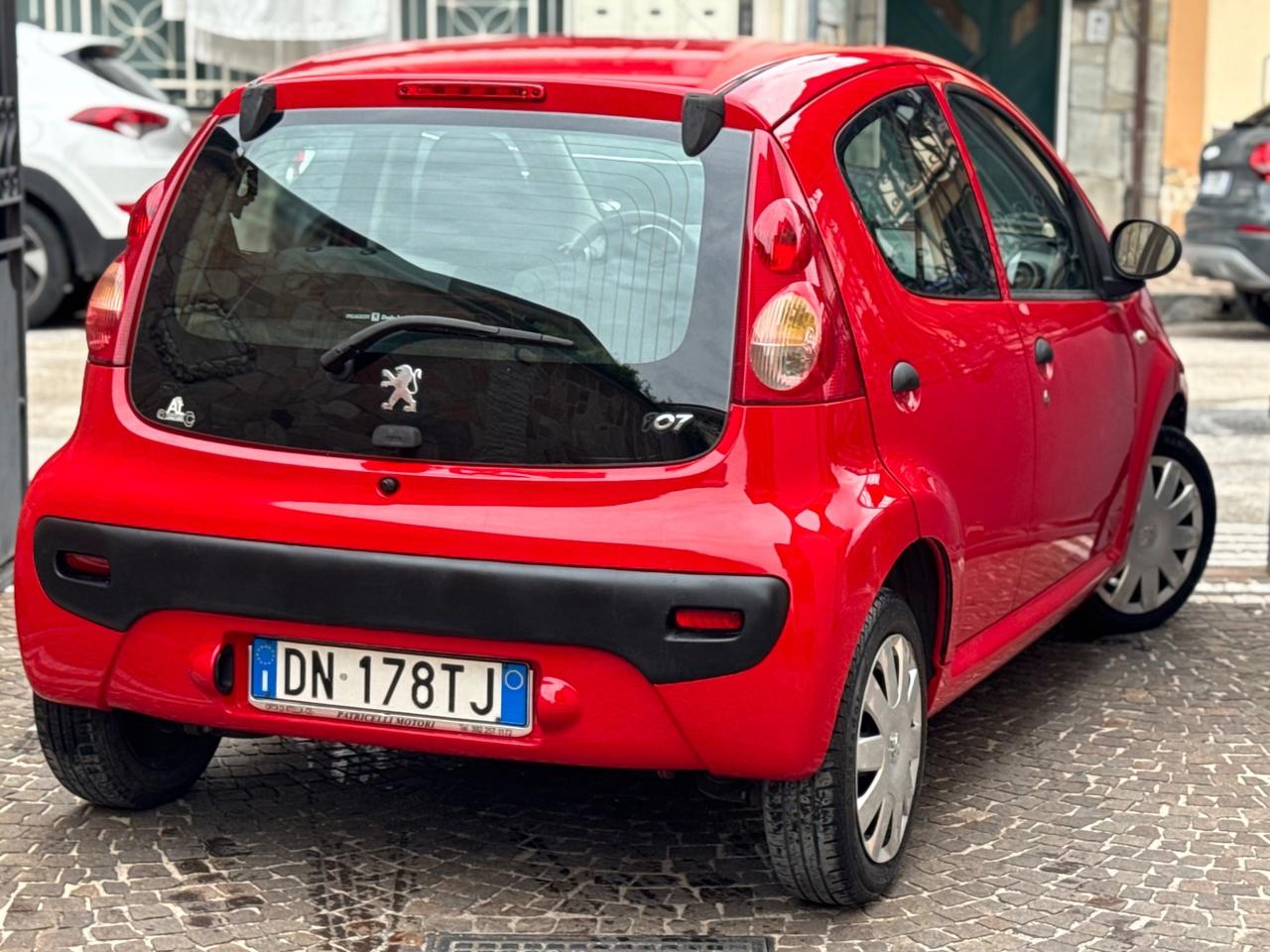 Peugeot 107 1.0 68CV 5p. Sweet Years