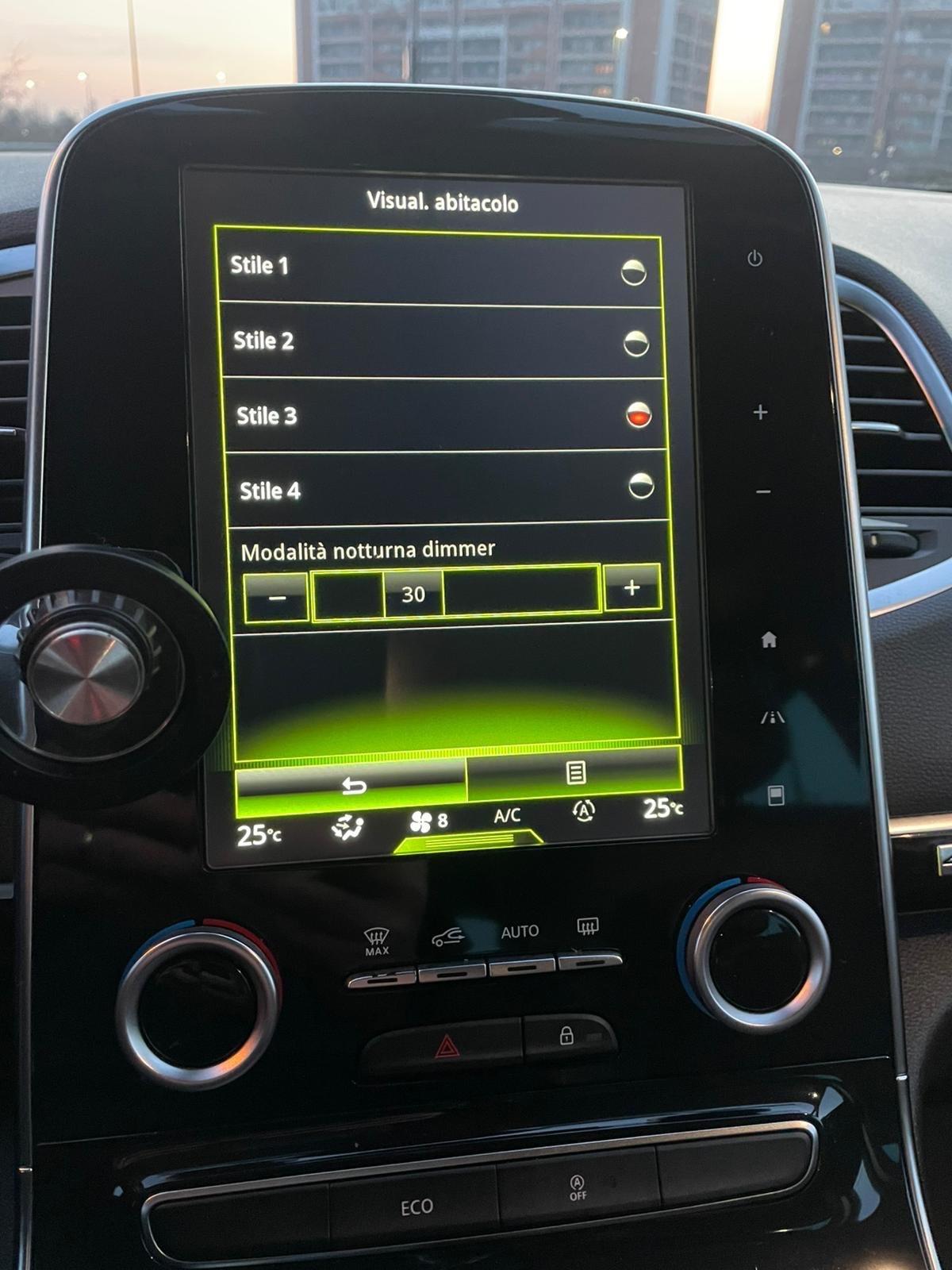 Renault Espace dCi 160CV EDC Energy Initiale Paris 4Control