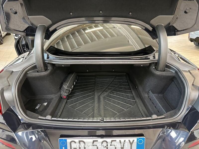 BMW Serie 8 G15 2018 Coupe Diesel 840d Coupe mhev 48V xdrive Individual Composition