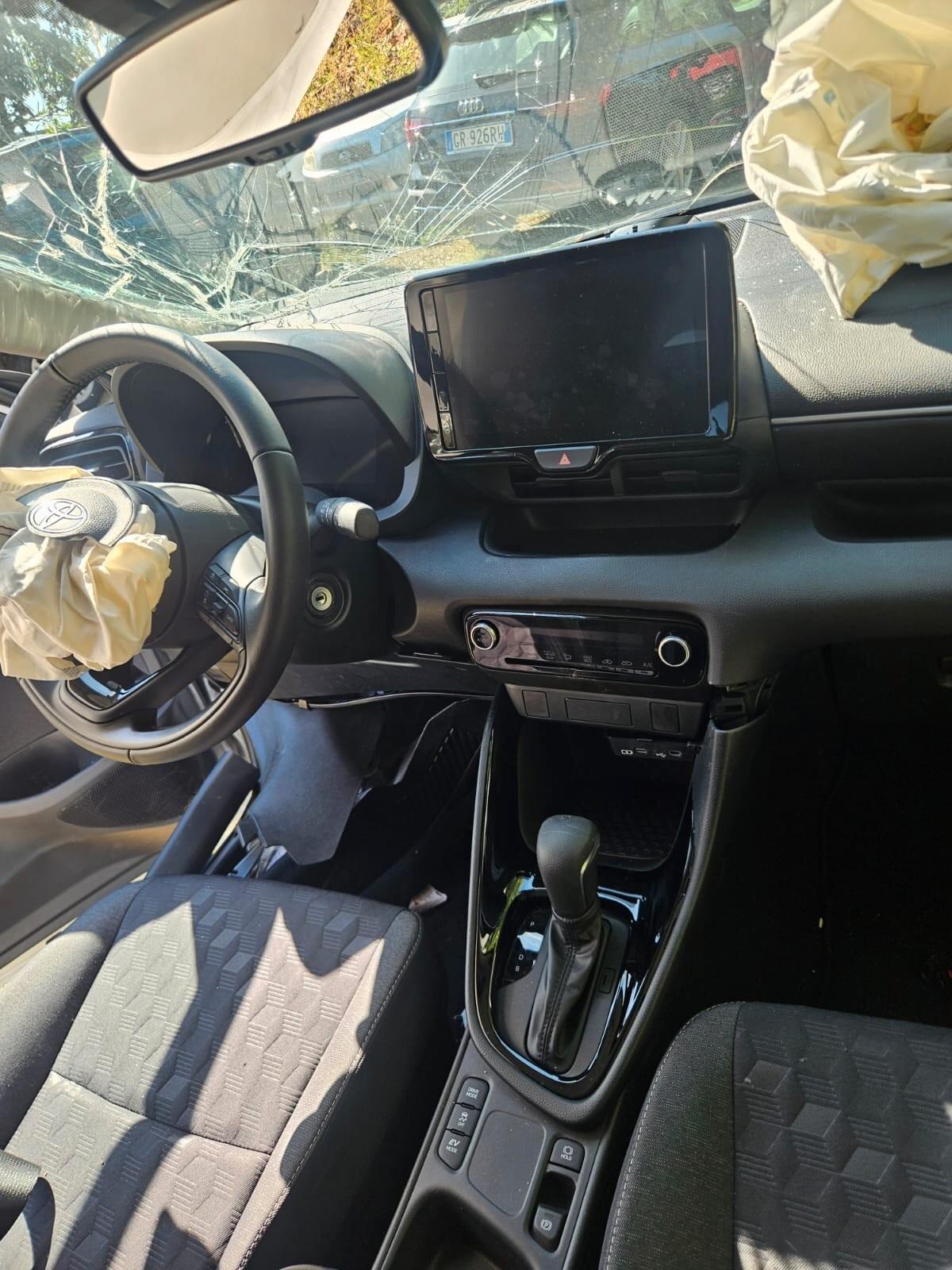 Toyota Yaris 1.5 Hybrid 5 porte Trend