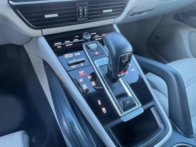 PORSCHE Cayenne Coupé 3.0 V6 Platinum Edition