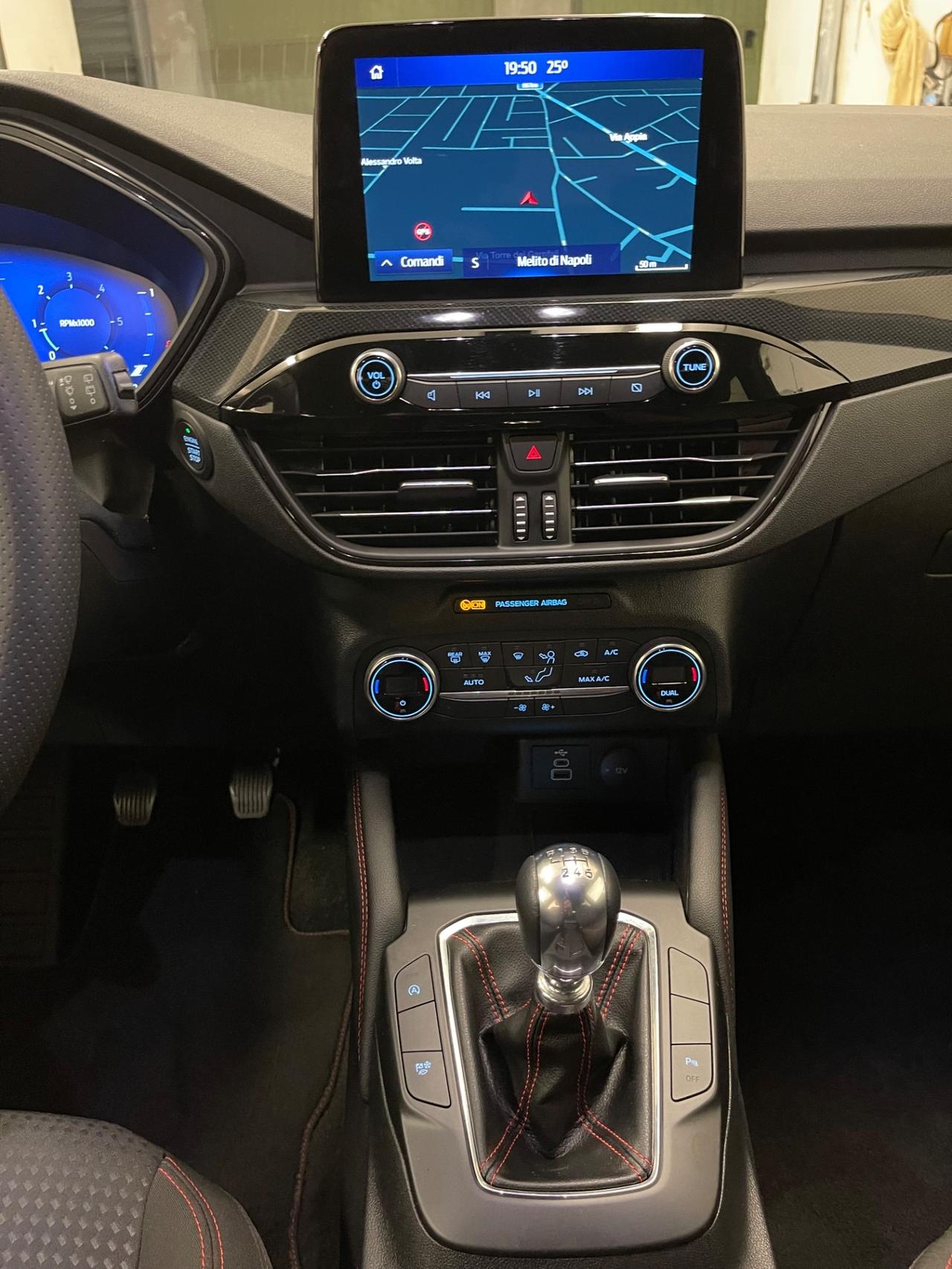 Ford kuga 1.5 120cv st-line nuova