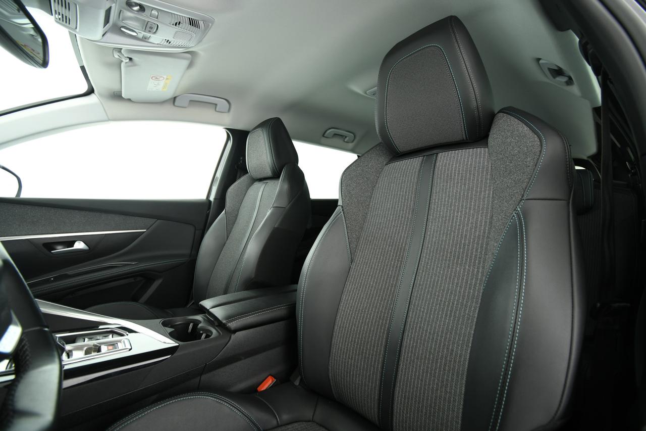 PEUGEOT 5008 1.5 bluehdi Allure Pack s&s 130cv eat8 7P.TI CAMERA+APP CONNECT