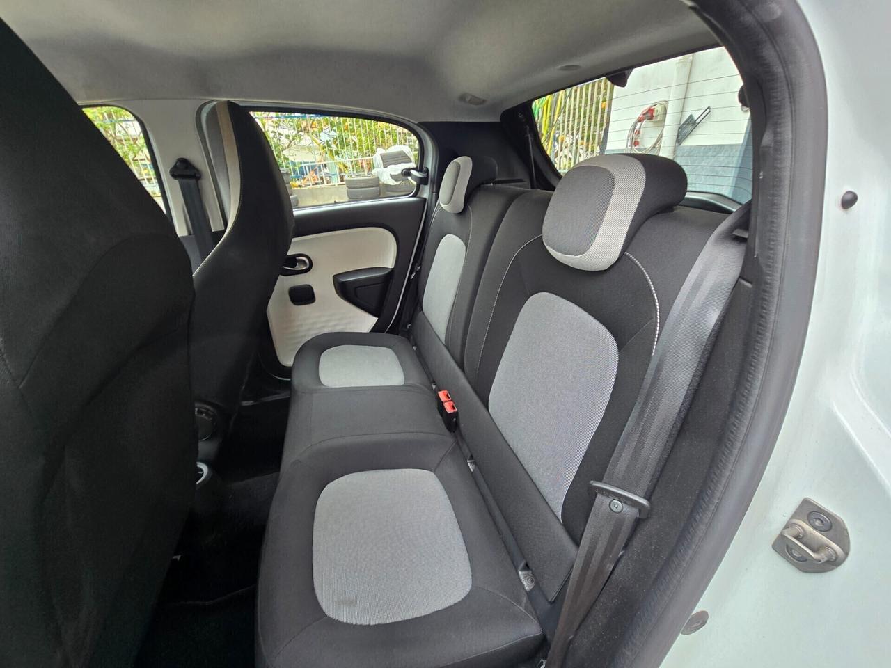 Renault Twingo SCe Life Limited