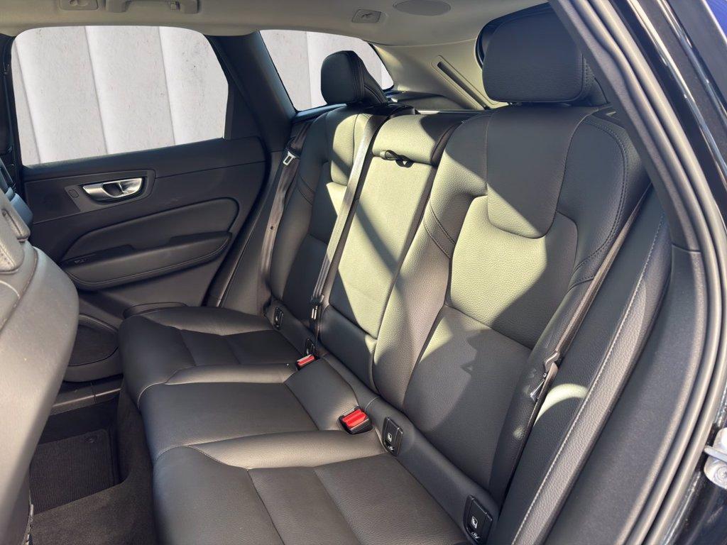 VOLVO XC60 2.0 b4 Plus Dark auto del 2024