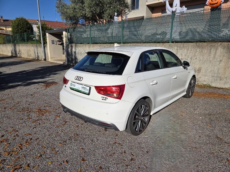 AUDI A1/S1 A1 SPB 1.0 TFSI ultra Sport