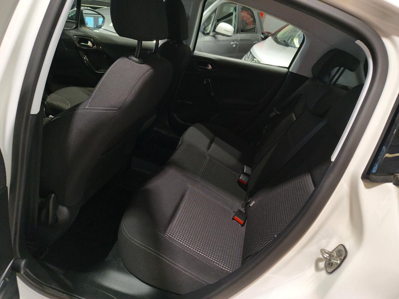 Peugeot 208 P Turbo 110 EAT6 S&S 5 porte GT Line 35.000 KM
