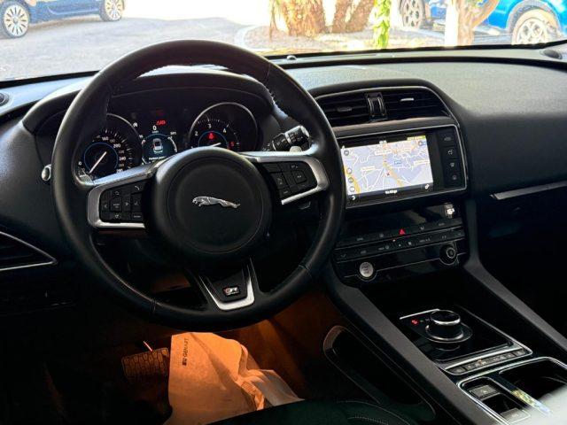 JAGUAR F-Pace 2.0 D 180 CV aut. R-Sport