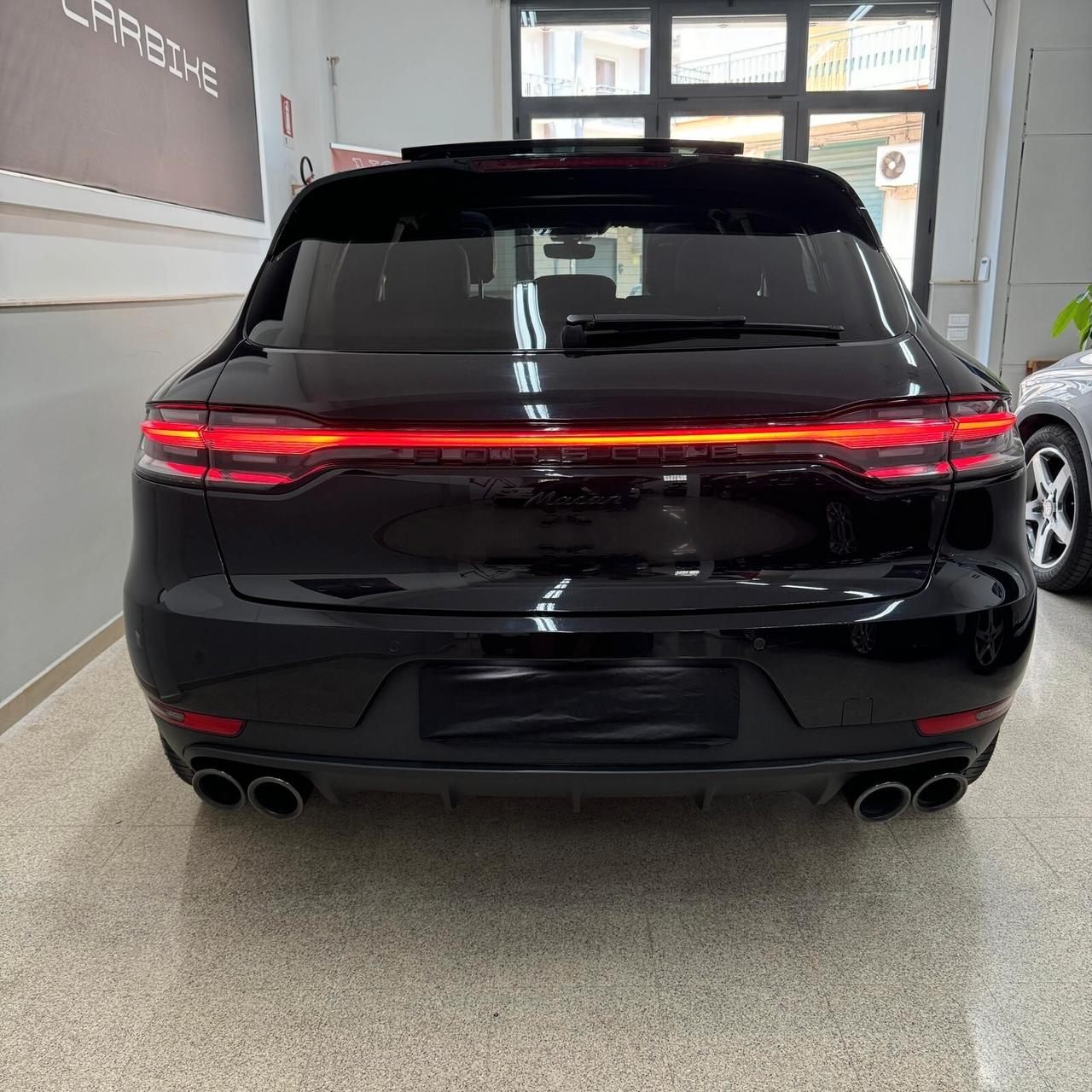 Porsche Macan 2.0 Benzina 245cv