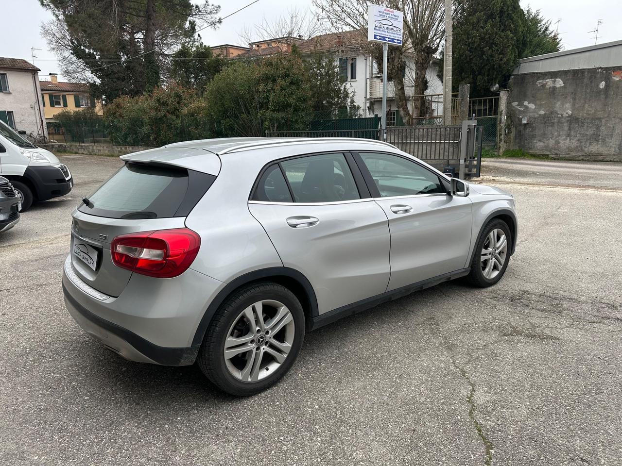 Mercedes-benz GLA 200 CDI Premium Possibile Finanziamento