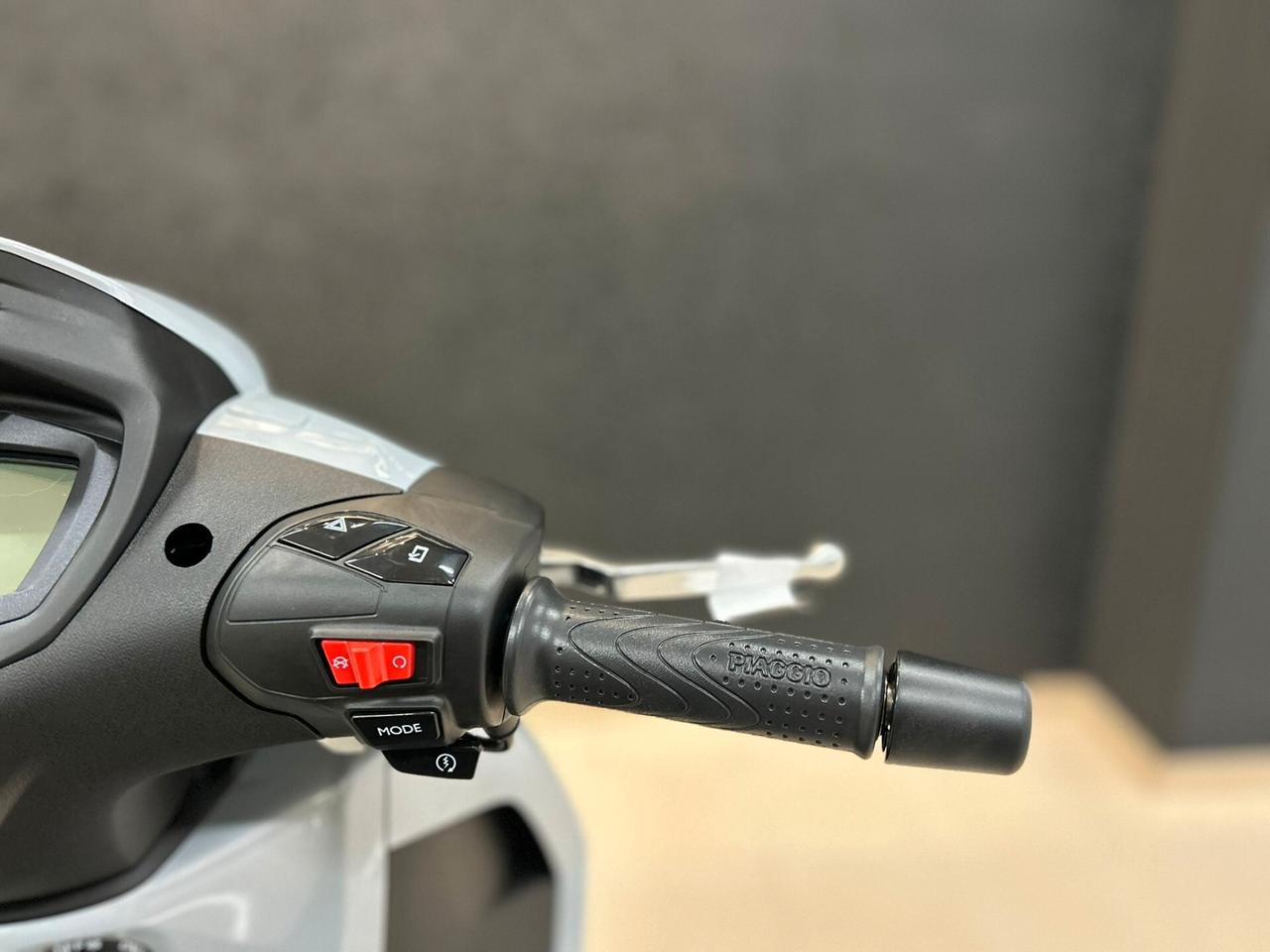 Piaggio Beverly S 400