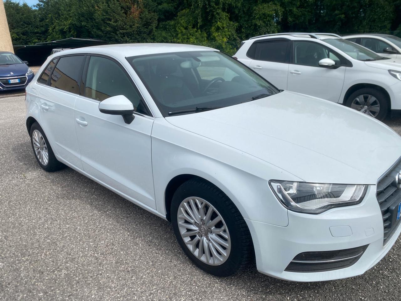 Audi A3 SPB 1.6 TDI ultra Attraction
