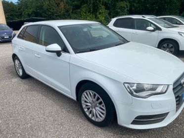 Audi A3 SPB 1.6 TDI ultra Attraction