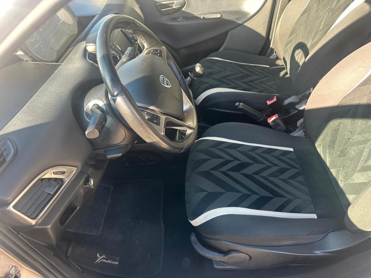 Lancia Ypsilon 1.2 GPL 69 CV 5 porte Platinum NEOPATENTATI