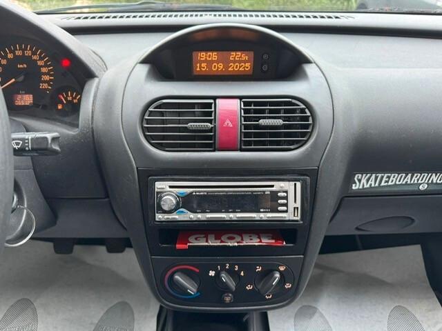 Opel Corsa 1.0i 12V cat 3 porte Club